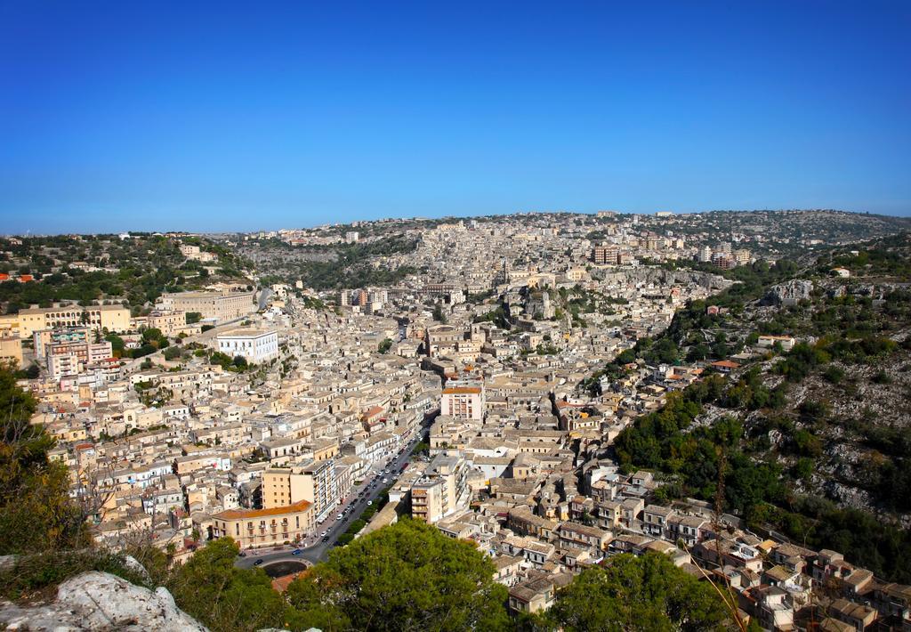 B&B Luna Blu Modica Exterior photo